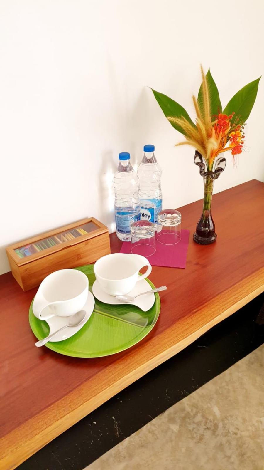 Edelweiss Residence Hikkaduwa Buitenkant foto